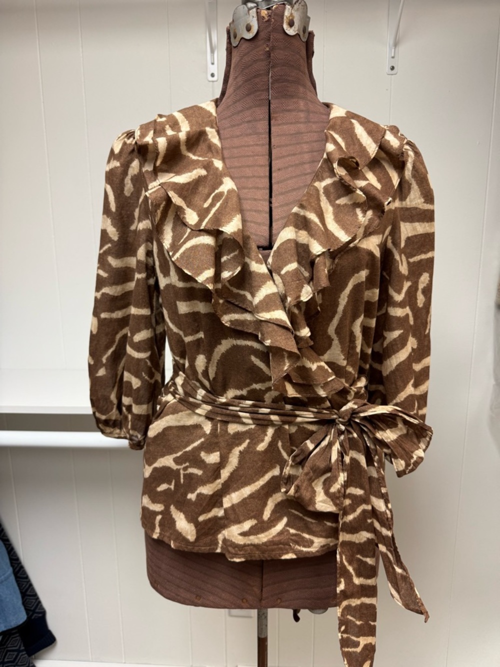 Lauren Ralph Lauren Animal Print V-Neck Ruffle Peasant Sleeve Wrap Style Top